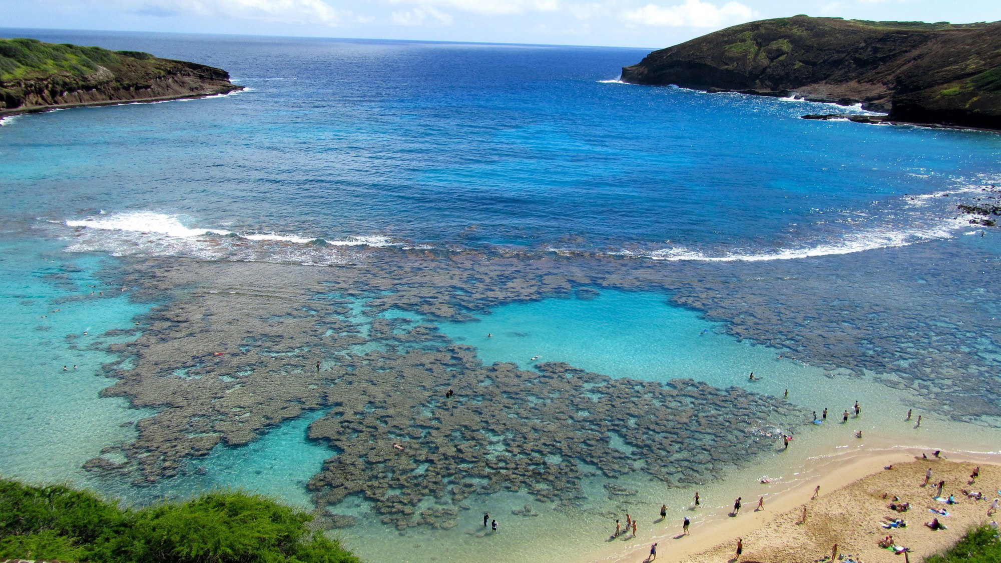 Feature image Hanauma Bay in Hawaii