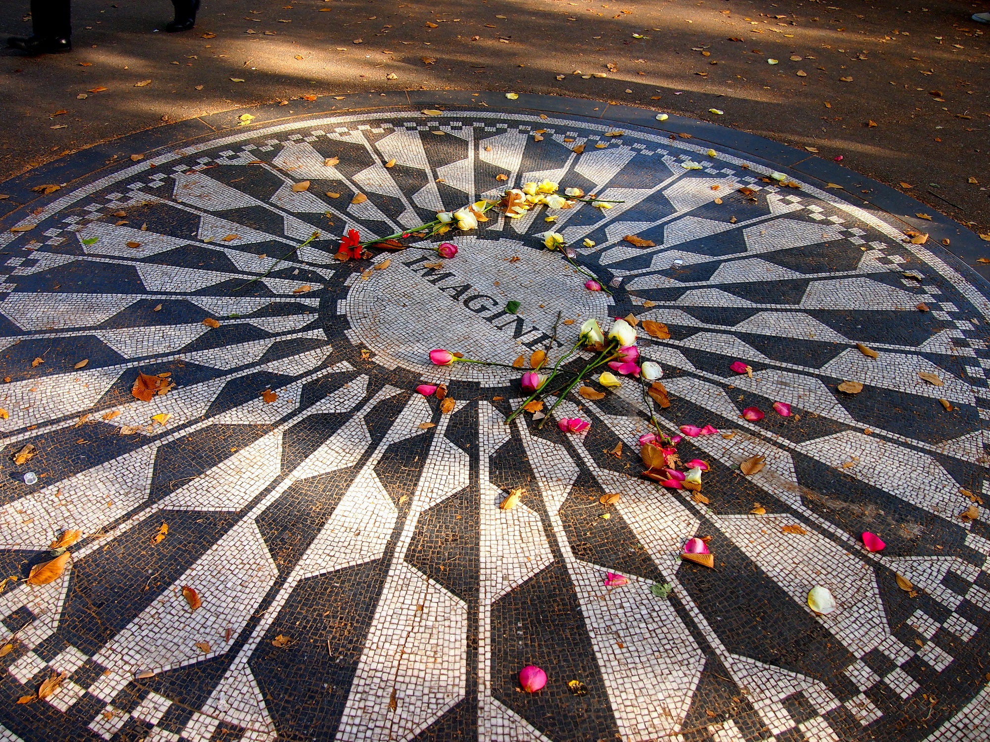Feature image John Lennon Memorial in Central Park
