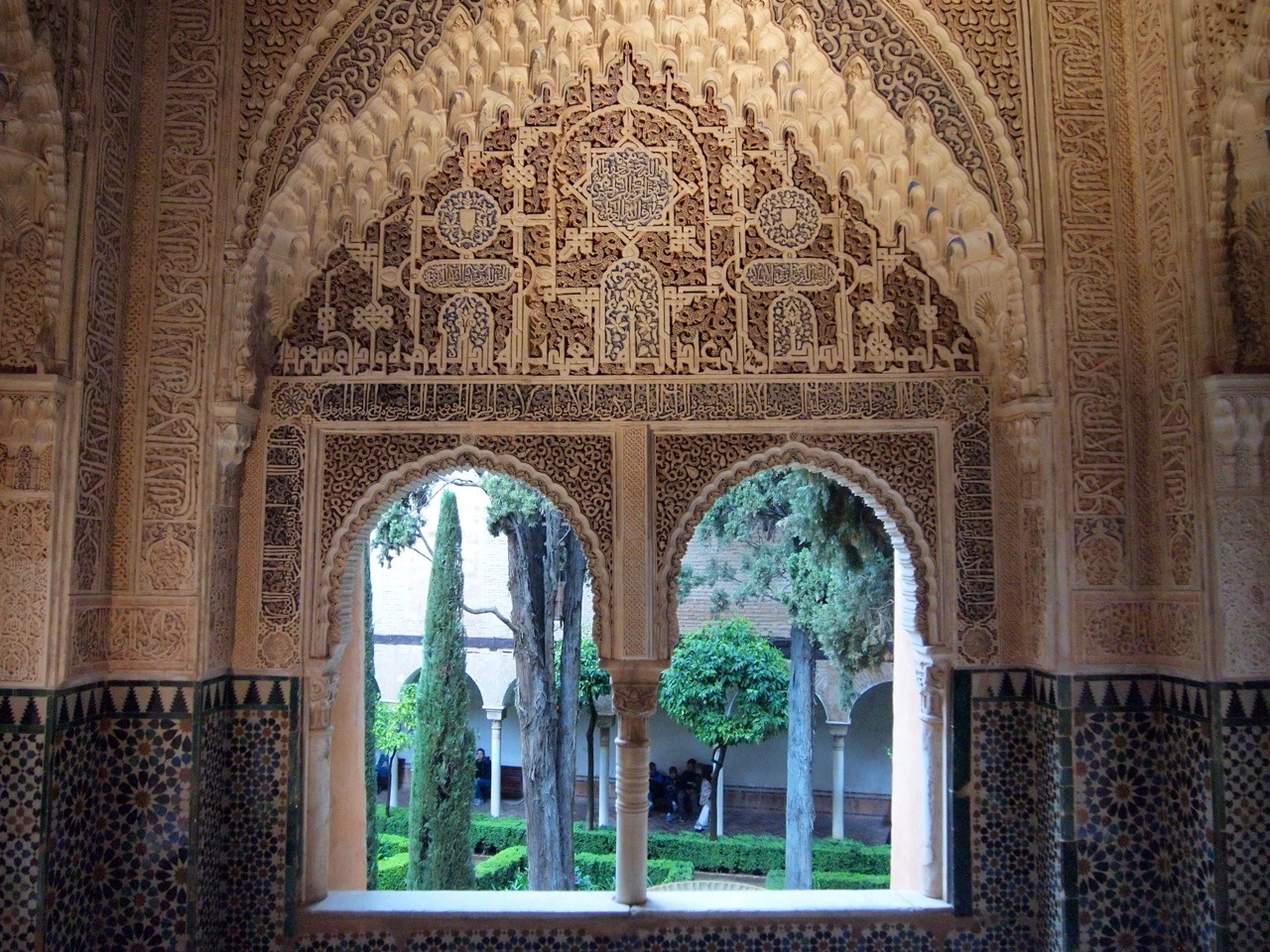 Feature image Alhambra in Granada, Spain