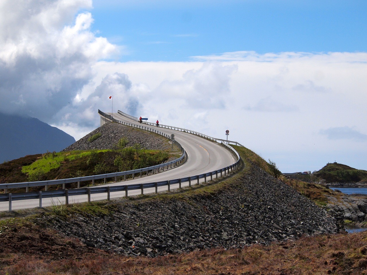 Feature image Atlantic Ocean Road in Norway