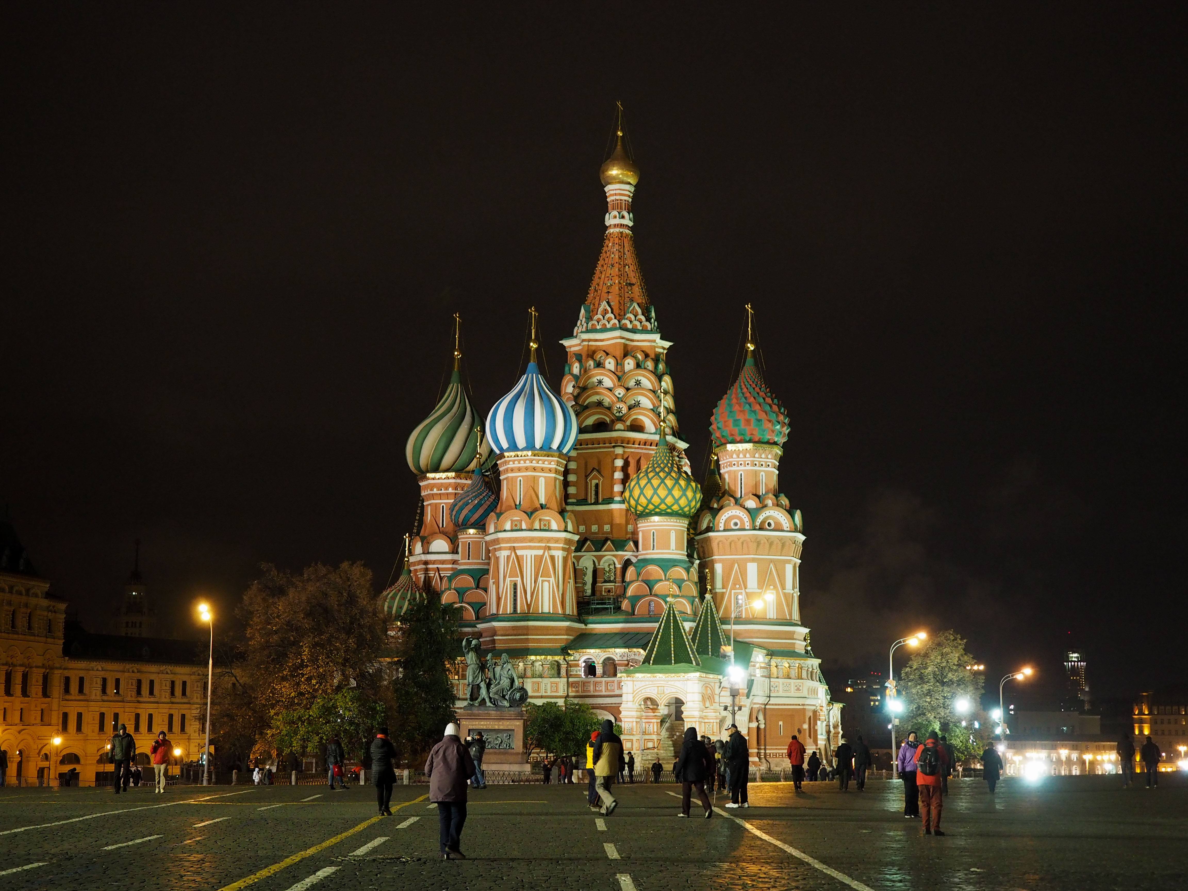 Feature image Red Square in Moscow, Russia at night