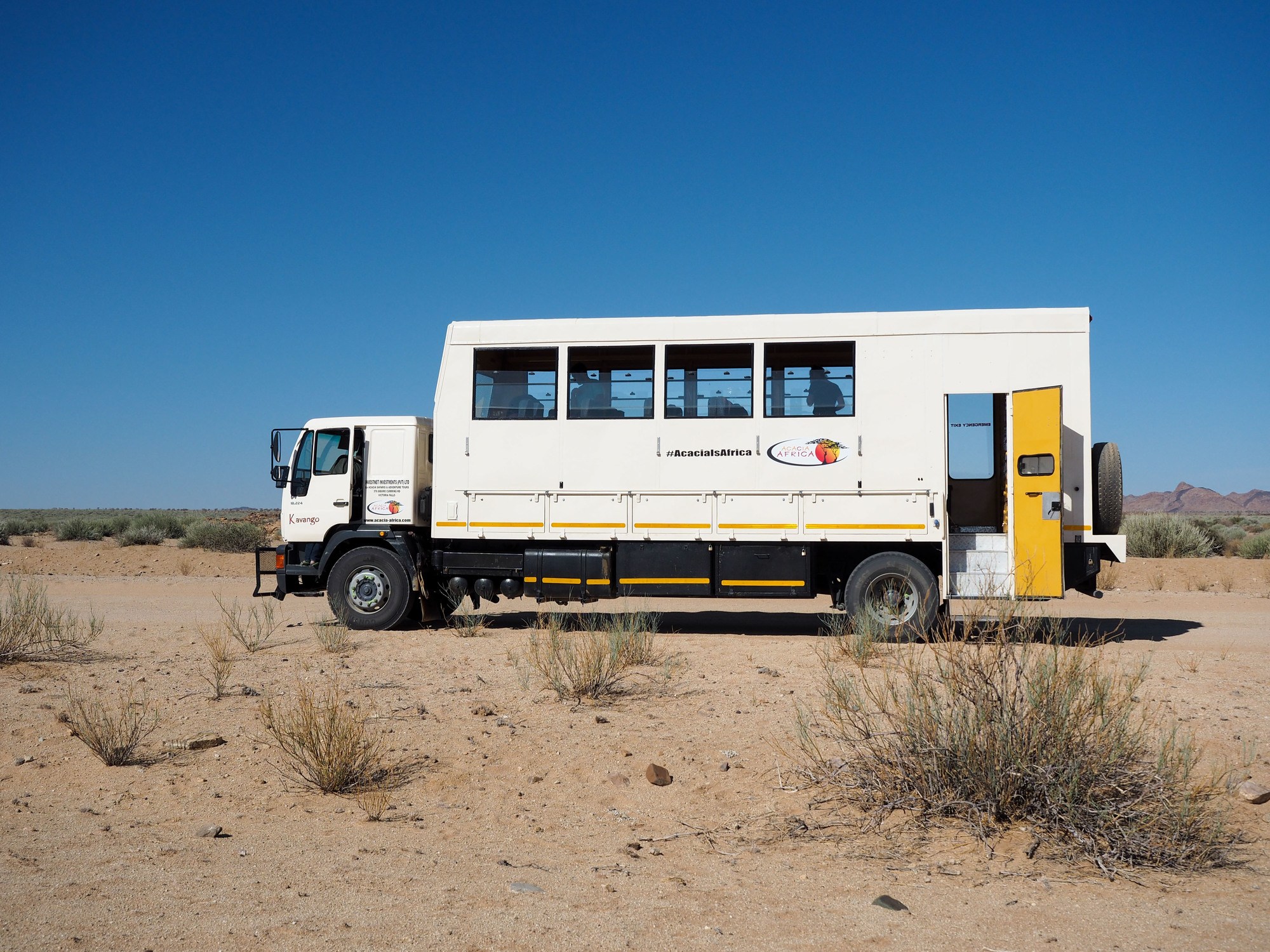 Feature image Overlanding in Africa