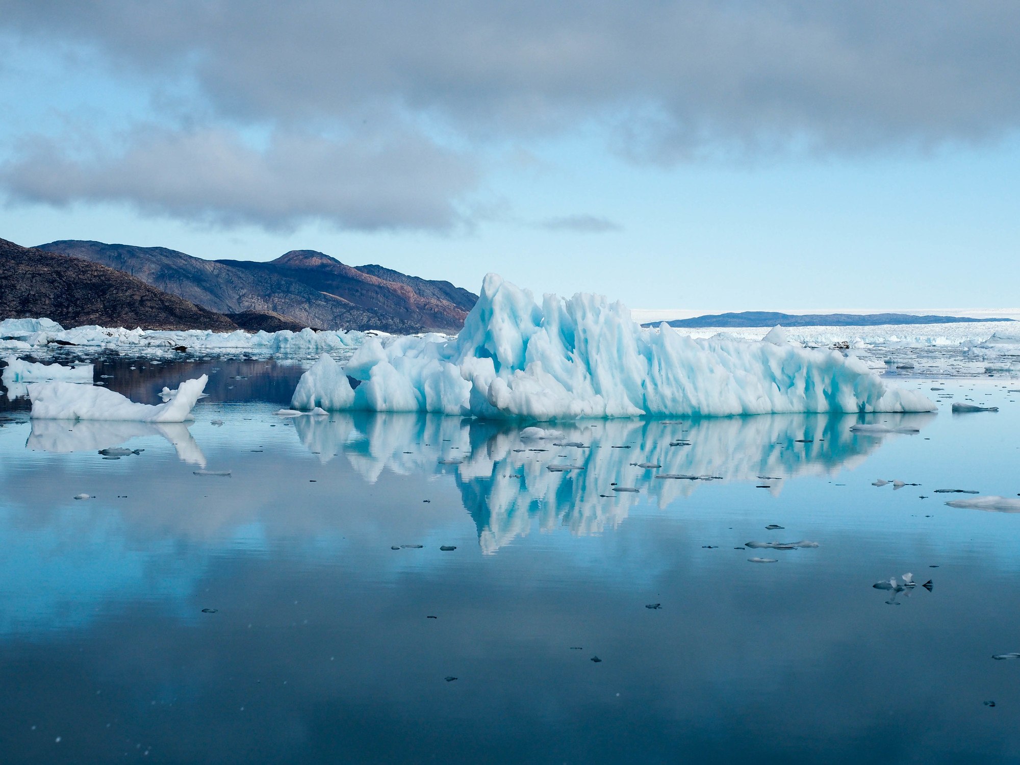 Feature image Icebergs in Greenland