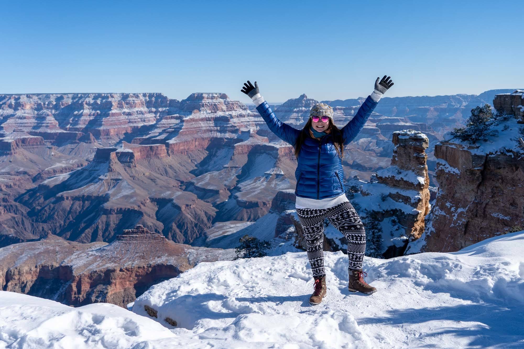 Feature image Grand Canyon viewpoint in winter
