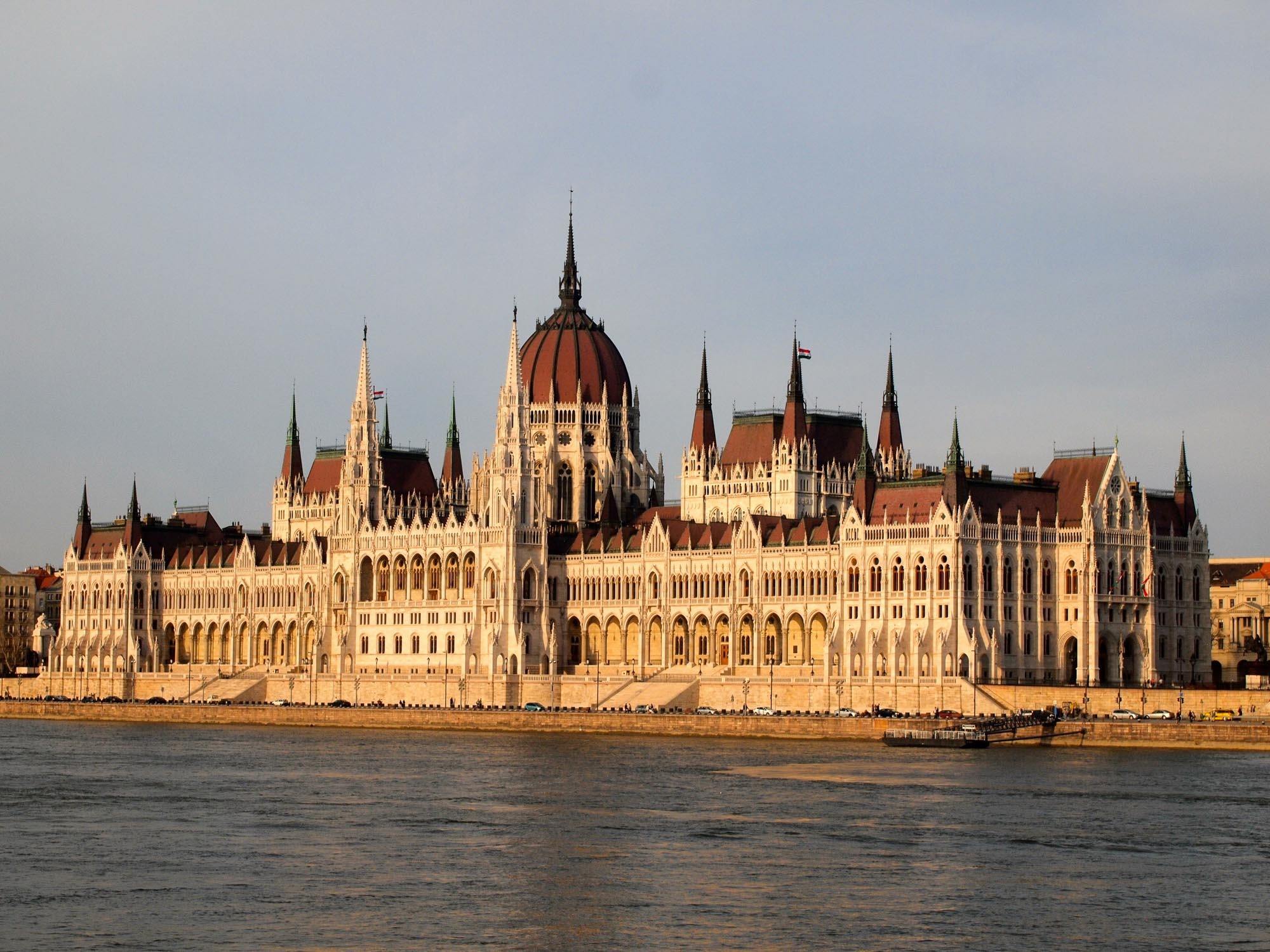Feature image Hungarian Parliament at sunset