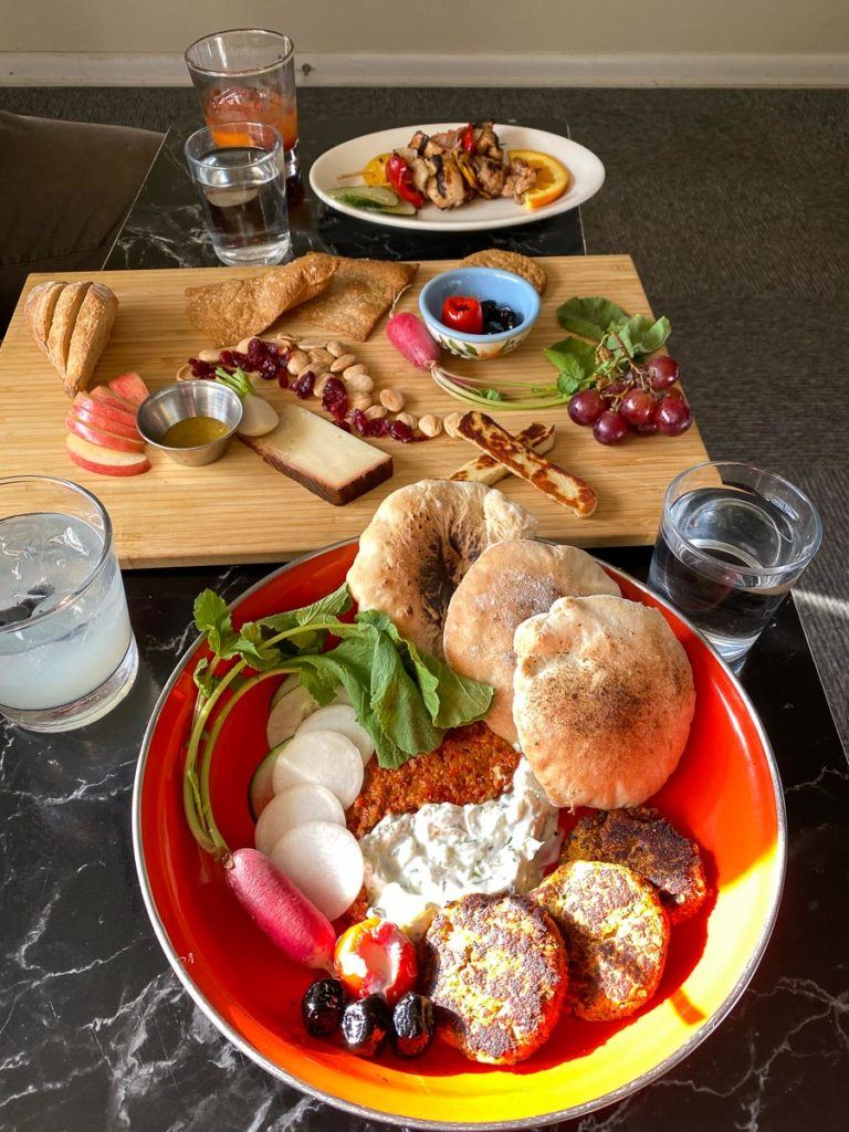 Billy Motel food